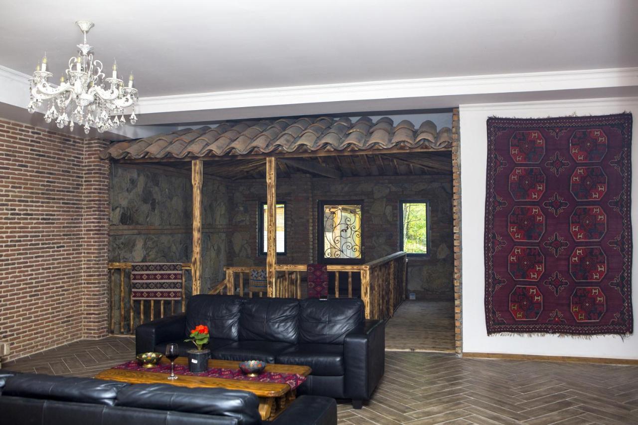 Bekas Wine Cellar Hotel Akhmeta Exterior photo